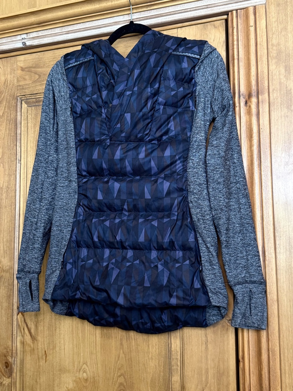 Lululemon Fluff Off Hoodie Jacket Gray Quilted Hybrid Running Jacket
